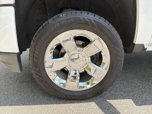 Used 2017 Chevrolet Silverado 1500 LTZ Z71 w/ LTZ Plus Package AWD/4WD image 11