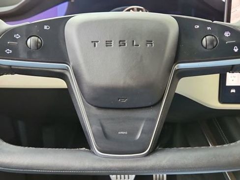 Used 2023 Tesla Model X Base image 42