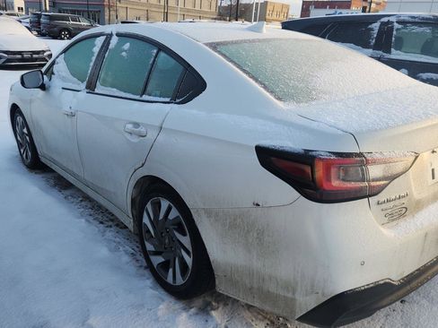 Used 2024 Subaru Legacy Limited image 5