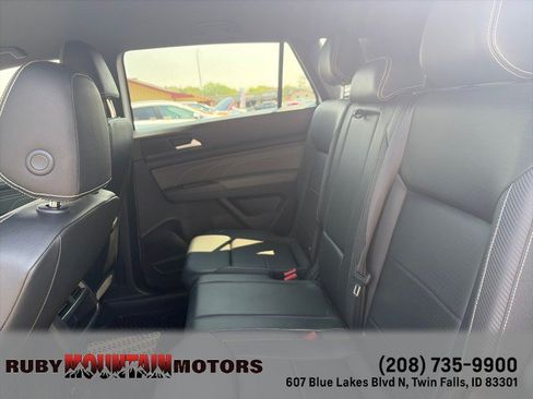 Used 2022 Volkswagen Atlas Cross Sport SE AWD/4WD image 22