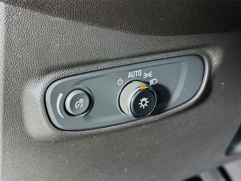 Used 2024 Chevrolet Equinox LT AWD/4WD image 12