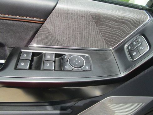 Used 2022 Ford F150 Platinum w/ Equipment Group 701A High image 13