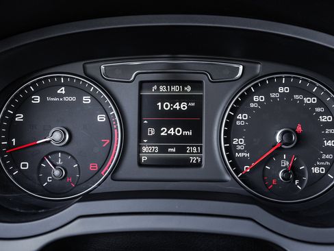 Used 2018 Audi Q3 2.0T Premium Plus w/ Premium Plus Package image 12