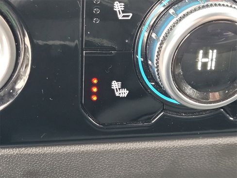 Used 2023 GMC Sierra 1500 Elevation image 19