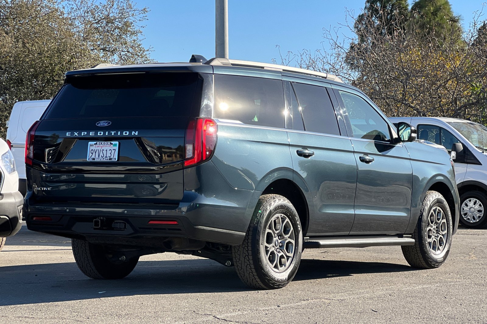 Used 2026 Ford Expedition Active AWD/4WD image 4