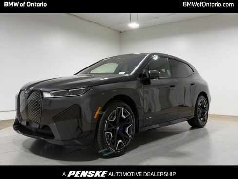 Used 2024 BMW iX xDrive50 w/ Sport Package AWD/4WD image 1