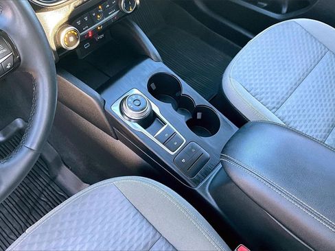 Certified 2022 Ford Escape SE w/ Cold Weather Package image 15