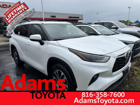 New 2026 Toyota Highlander XLE AWD/4WD image 1