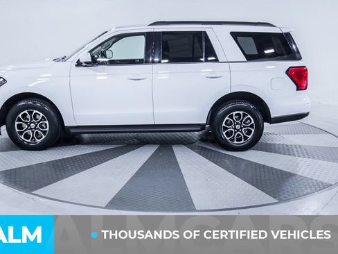 Used 2024 Ford Expedition XLT RWD image 4