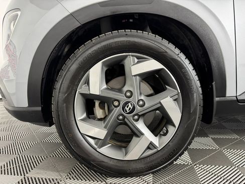 Used 2021 Hyundai Venue SEL FWD image 40