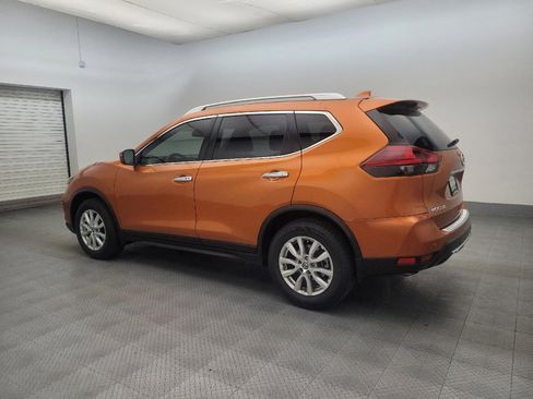 Used 2020 Nissan Rogue SV FWD image 3