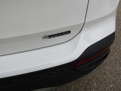 New 2026 Volkswagen Taos S AWD/4WD image 8