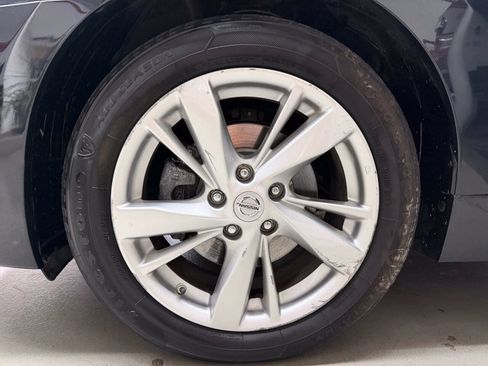 Used 2015 Nissan Altima 2.5 SL w/ Technology Package FWD image 30