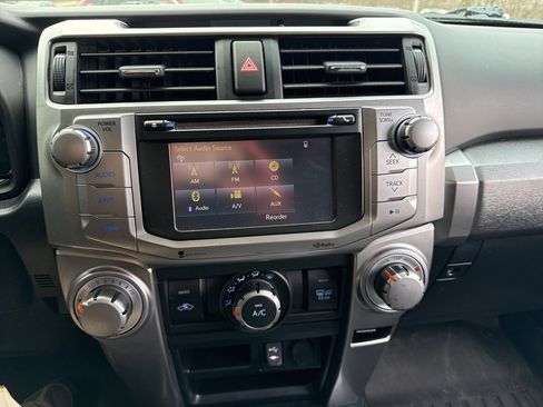 Used 2014 Toyota 4Runner SR5 image 11