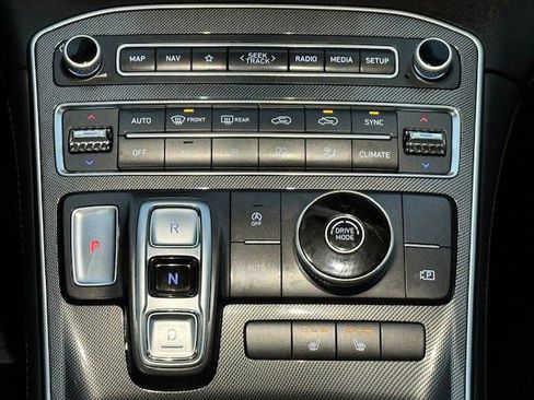 Certified 2023 Hyundai Santa Fe SEL w/ Premium Package image 22