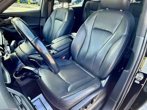 Used 2017 Audi Q7 3.0T Prestige w/ Prestige Package AWD/4WD image 12