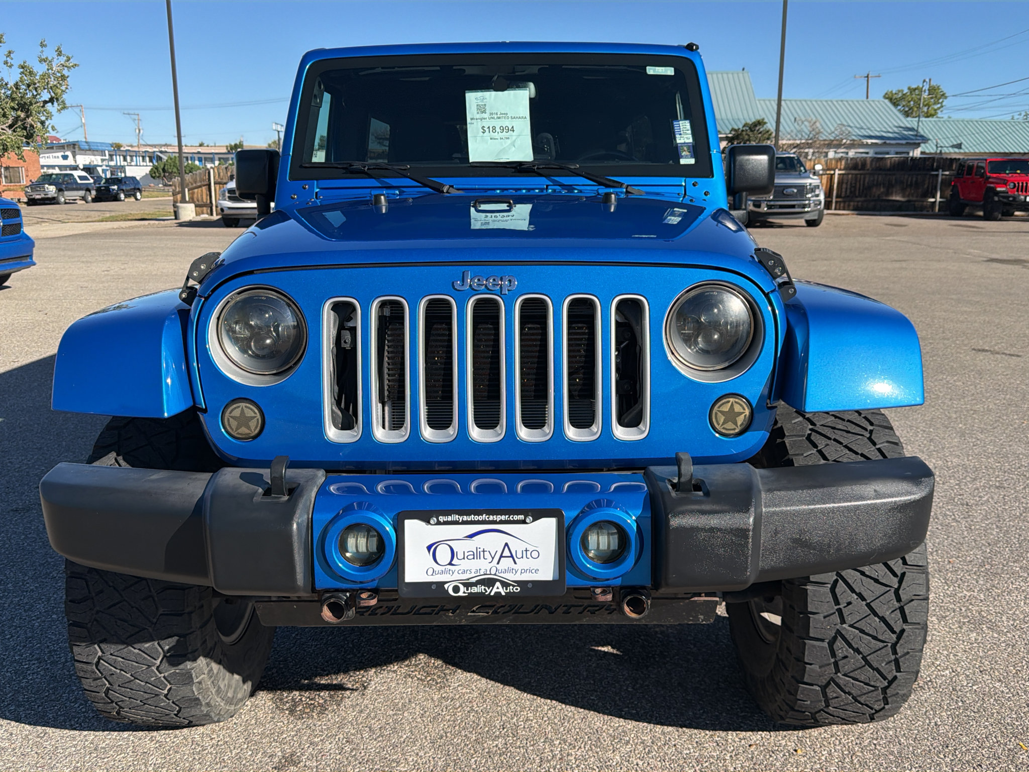 Used 2016 Jeep Wrangler Unlimited Sahara AWD/4WD image 4