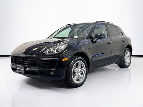 Used 2018 Porsche Macan w/ Premium Package Plus AWD/4WD image 1