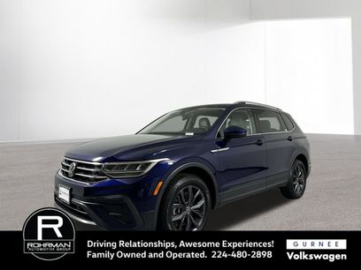 Used 2022 Volkswagen Tiguan SE w/ Panoramic Sunroof Package
