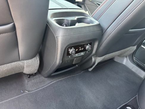 New 2026 Chevrolet Traverse RS FWD image 23