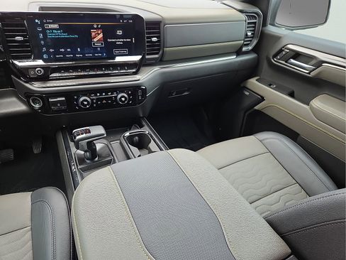 Used 2023 Chevrolet Silverado 1500 ZR2 w/ Technology Package AWD/4WD image 12