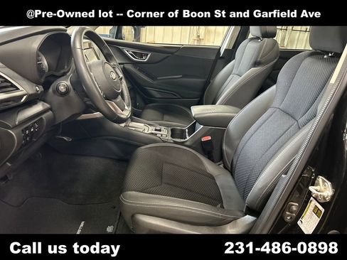 Used 2021 Subaru Forester Premium image 14