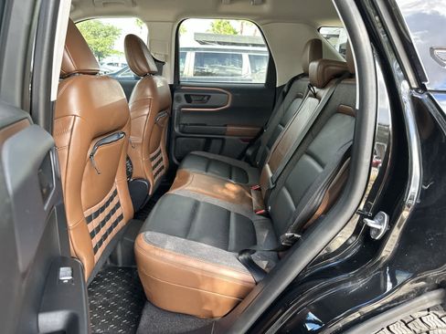 Used 2021 Ford Bronco Sport Outer Banks w/ Outer Banks Package (96D) AWD/4WD image 4