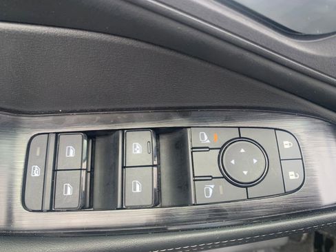 Certified 2026 Nissan Rogue SV image 9