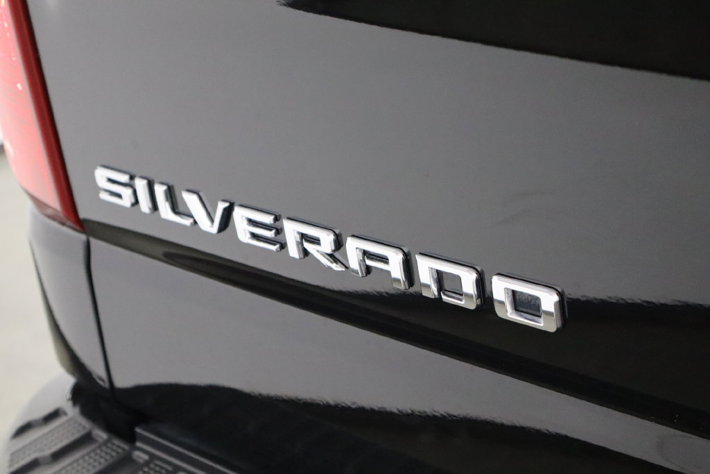 Used 2025 Chevrolet Silverado 1500 LT AWD/4WD image 39