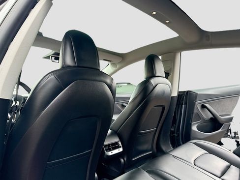 Used 2020 Tesla Model 3 Long Range image 6
