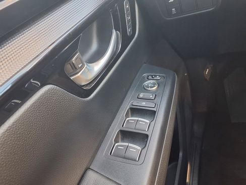 Used 2024 Honda CR-V EX-L image 10