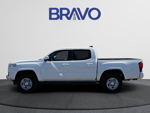 Used 2019 Toyota Tacoma SR AWD/4WD image 2