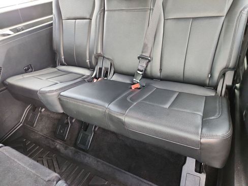 Used 2018 Ford Expedition Max XLT w/ Equipment Group 202A RWD image 35