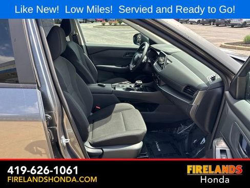 Used 2025 Nissan Rogue S FWD image 32
