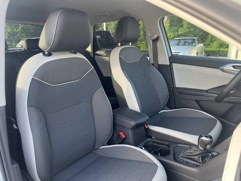 New 2026 Volkswagen Taos SE FWD image 26