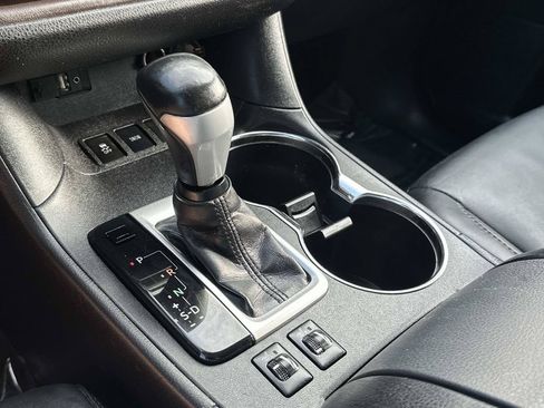 Used 2016 Toyota Highlander XLE FWD image 41