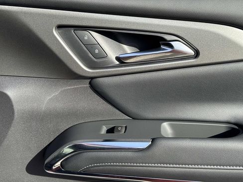 New 2026 Chevrolet Traverse LT image 16