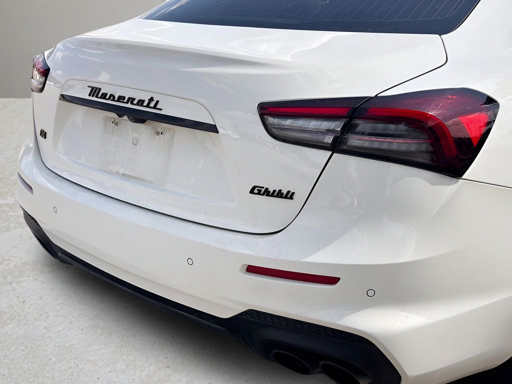 Used 2022 Maserati Ghibli Modena Q4 AWD/4WD image 29