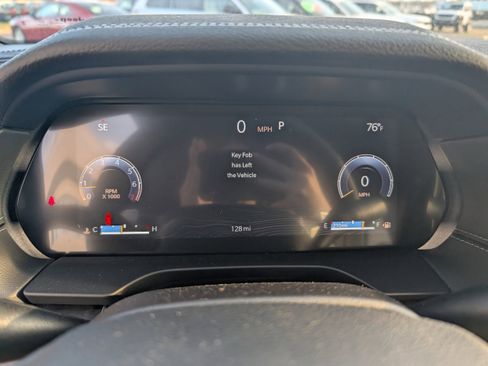 New 2025 Jeep Grand Cherokee Limited w/ Luxury Tech Group II image 10