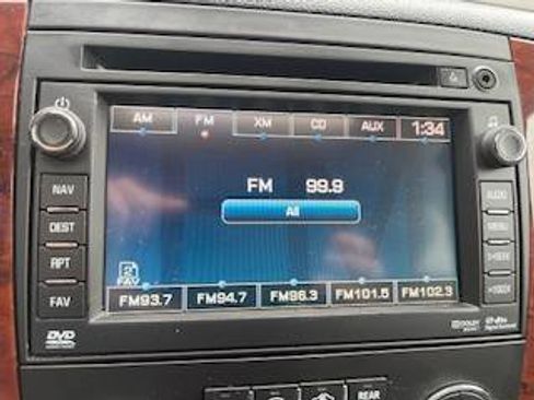 Used 2011 Chevrolet Tahoe LTZ image 40