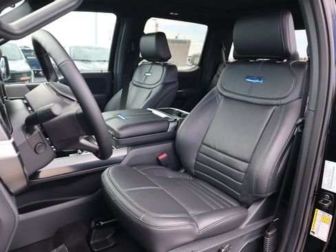 New 2025 Ford F150 Platinum w/ Equipment Group 702A High image 35