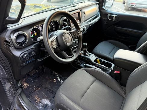 Used 2023 Jeep Wrangler Unlimited AWD/4WD image 26