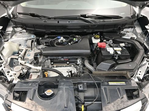 Used 2018 Nissan Rogue SL FWD image 23