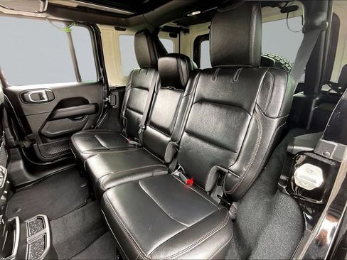 Used 2023 Jeep Wrangler Unlimited Rubicon 392 AWD/4WD image 23