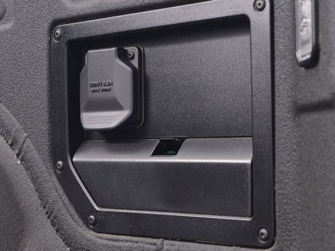 Used 2026 Chevrolet Silverado EV LT AWD/4WD image 25
