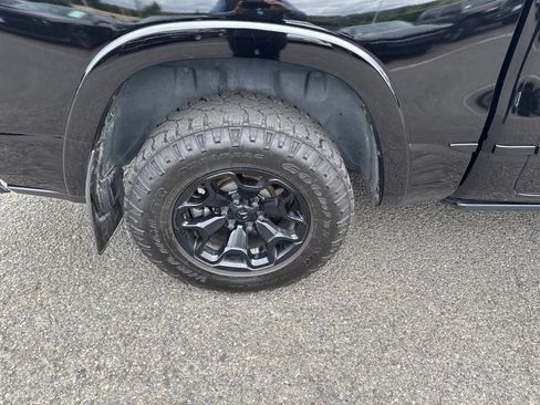 Used 2021 RAM 1500 Limited AWD/4WD image 9