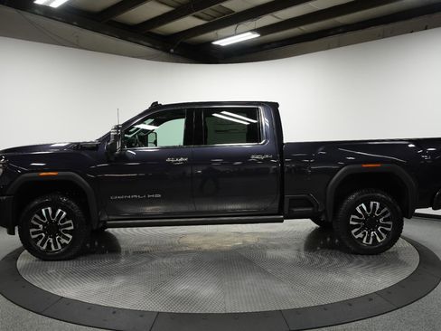 New 2026 GMC Sierra 2500 Denali Ultimate image 6