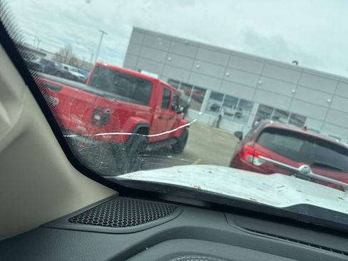 Used 2020 RAM 1500 Laramie image 24