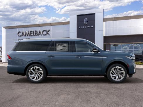 New 2027 Lincoln Navigator L Reserve AWD/4WD image 30
