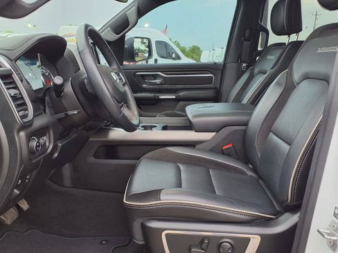 Used 2023 RAM 1500 Laramie AWD/4WD image 25